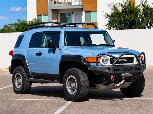 Used 2014 Toyota FJ Cruiser 4WD w/ Trail Teams Ultimate Edition image 1