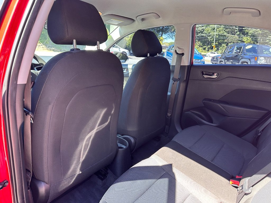 Used 2022 Hyundai Accent SE FWD image 16