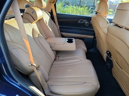 Certified 2023 Genesis GV80 2.5T w/ Prestige 20" Package image 18