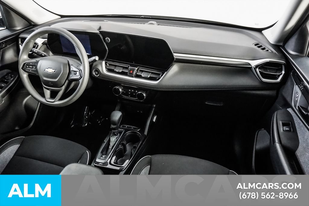 Used 2025 Chevrolet TrailBlazer LT FWD image 21