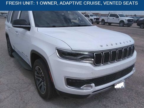 Used 2024 Jeep Wagoneer Series II w/ Flexible Seating Group RWD image 1