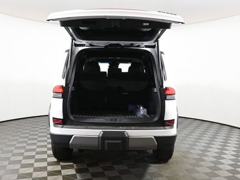 Used 2024 Lexus GX 550 AWD/4WD image 37