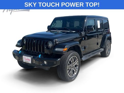 Used 2022 Jeep Wrangler Unlimited Sahara AWD/4WD image 1