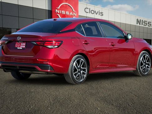 Certified 2024 Nissan Sentra SR FWD image 3