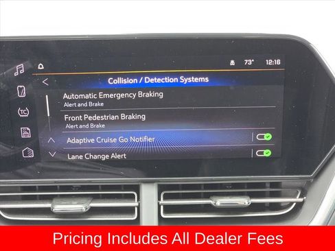 Used 2024 Chevrolet Trax LT w/ Driver Confidence Package FWD image 25