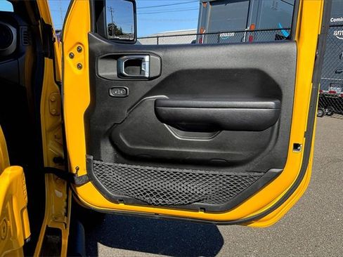 Used 2021 Jeep Wrangler Unlimited Freedom Edition image 25