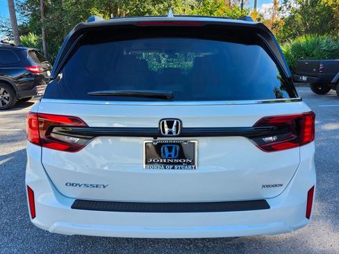 New 2026 Honda Odyssey EX-L image 13