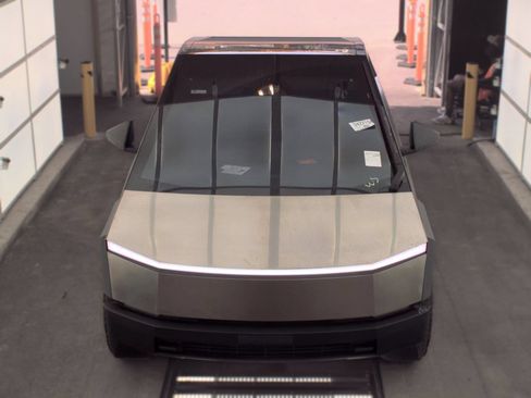 Used 2024 Tesla Cybertruck AWD Crew Cab image 2