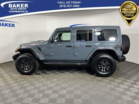 Used 2025 Jeep Wrangler Unlimited Rubicon image 6