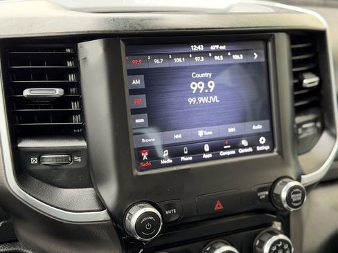 Used 2020 RAM 1500 Big Horn image 12