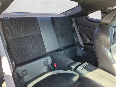 Used 2024 Toyota GR86 Premium RWD image 18
