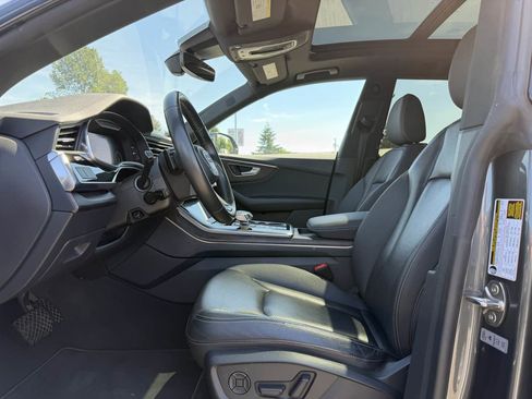 Used 2020 Audi Q8 Premium Plus w/ Premium Plus Package AWD/4WD image 13