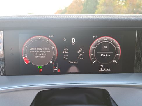 New 2026 Volkswagen Tiguan SE R-Line FWD image 19