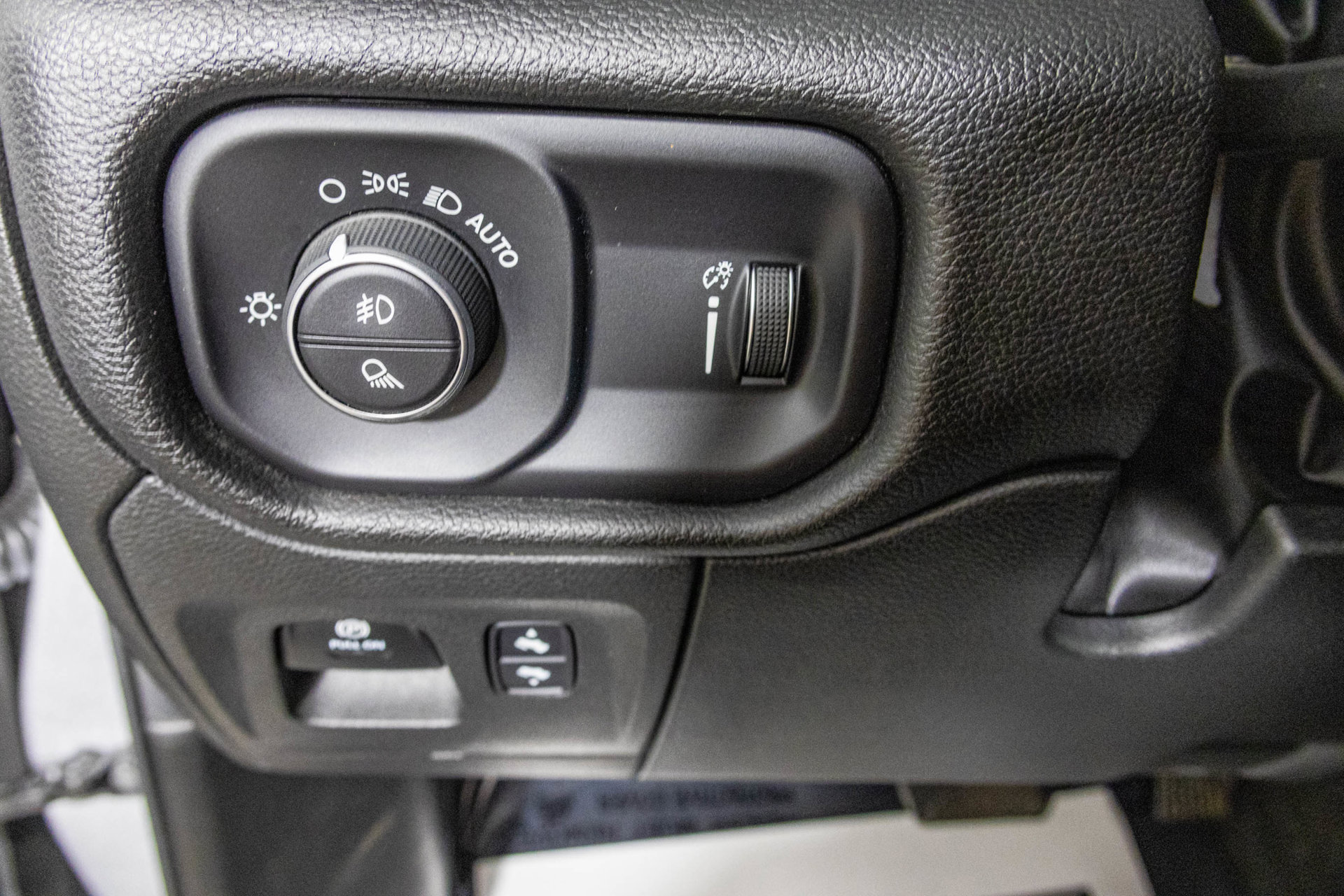 Used 2022 RAM 1500 Big Horn AWD/4WD image 36