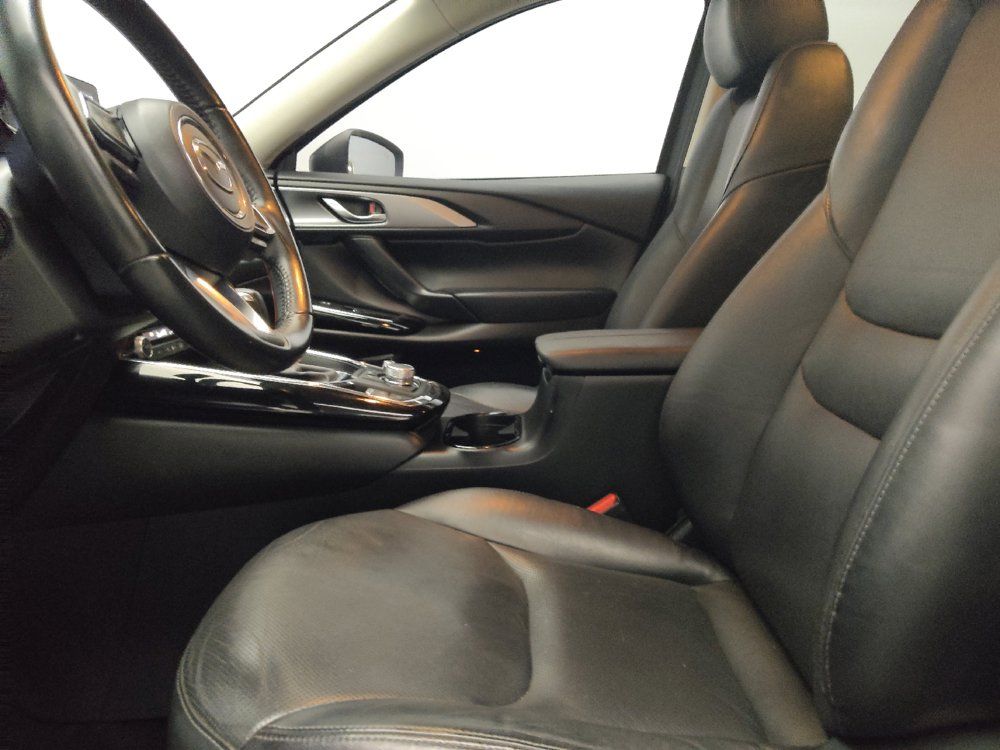 Used 2020 MAZDA CX-9 Touring w/ Touring Premium Package FWD image 17