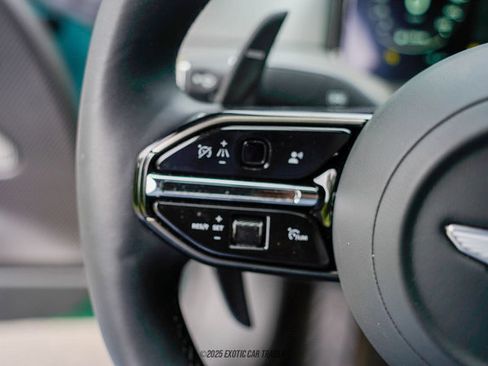 Used 2025 Aston Martin DB12 Coupe image 27