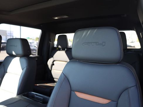 New 2026 GMC Sierra 3500 AT4 w/ AT4 Premium Plus Package AWD/4WD image 17