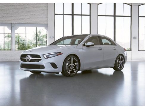 Certified 2022 Mercedes-Benz A 220 4MATIC image 40