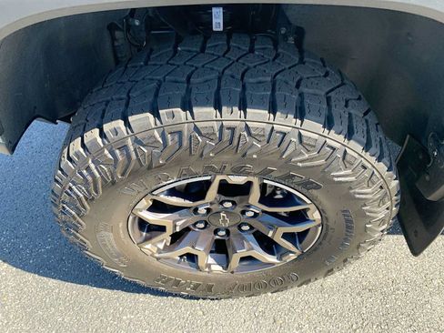 Certified 2024 Chevrolet Colorado ZR2 AWD/4WD image 31