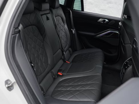 Used 2023 BMW X6 M50i w/ Parking Assistance Package image 26