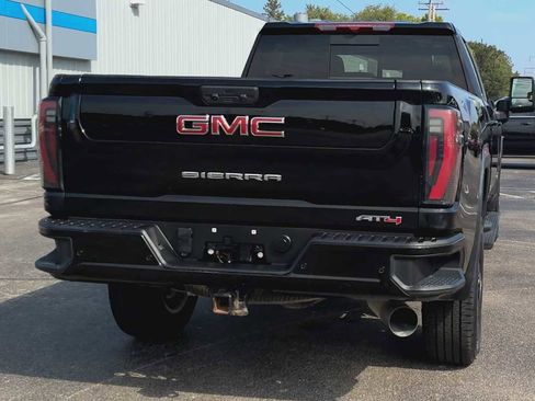 Certified 2024 GMC Sierra 2500 AT4 w/ AT4 Preferred Package image 5