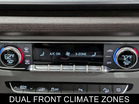 Used 2024 Audi Q5 e Premium Plus image 30