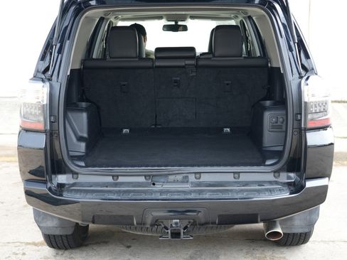 Used 2016 Toyota 4Runner SR5 Premium RWD image 9