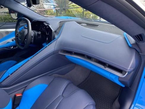 Used 2021 Chevrolet Corvette Stingray Premium Conv w/ Z51 Performance Package RWD image 26