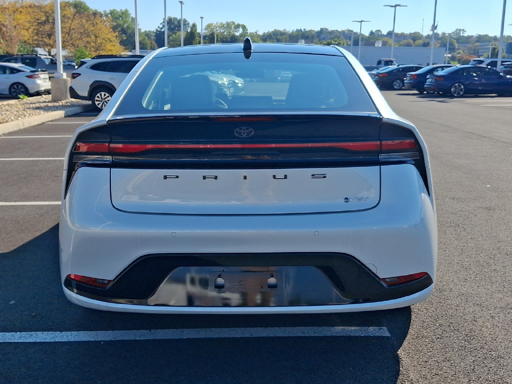 New 2027 Toyota Prius XLE AWD/4WD image 5