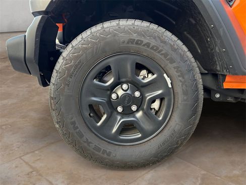 Used 2025 Jeep Wrangler Sport image 14