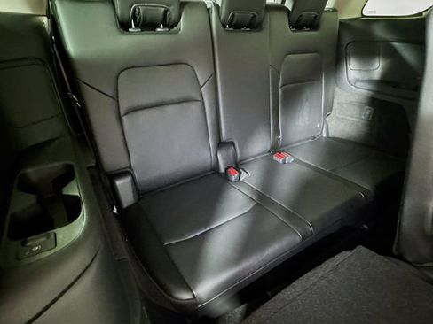 Used 2025 Nissan Pathfinder SL w/ Cargo Package image 25