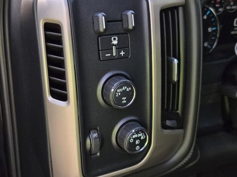 Used 2018 GMC Sierra 1500 Denali w/ Denali Ultimate Package AWD/4WD image 19