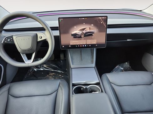Used 2025 Tesla Model 3 RWD image 11