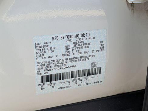 Used 2020 Ford Explorer Platinum w/ Premium Technology Package image 34