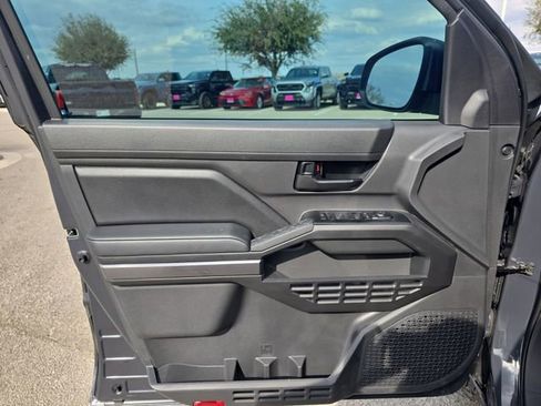 Used 2025 Toyota Tacoma SR5 image 25