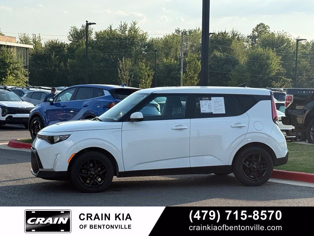 Certified 2024 Kia Soul LX w/ Option Group 015 FWD image 4