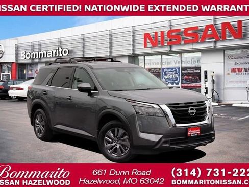 Certified 2025 Nissan Pathfinder SV w/ SV Premium Package FWD image 1