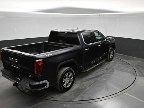 Used 2022 GMC Sierra 1500 SLT w/ SLT Convenience Package image 29