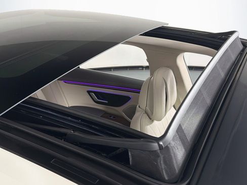 Certified 2023 Mercedes-Benz EQS 580 4MATIC Sedan image 22
