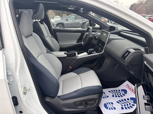 Used 2025 Subaru Solterra Touring image 9