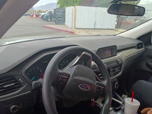 Used 2022 Ford Escape S image 12