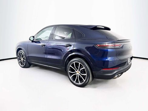 Used 2022 Porsche Cayenne S image 3