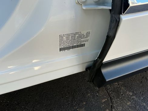 Used 2022 Acura MDX w/ Technology Package image 39