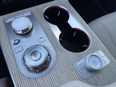 Used 2025 Genesis GV80 3.5T Advanced image 31