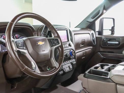 Used 2022 Chevrolet Silverado 2500 LTZ w/ Z71 Off-Road Package AWD/4WD image 23