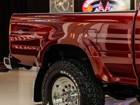 Used 1991 Toyota Pickup Deluxe image 24