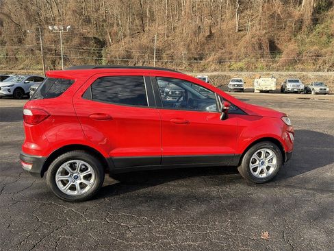 Used 2021 Ford EcoSport SE image 3