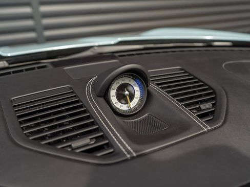 Used 2022 Porsche 911 GT3 image 24