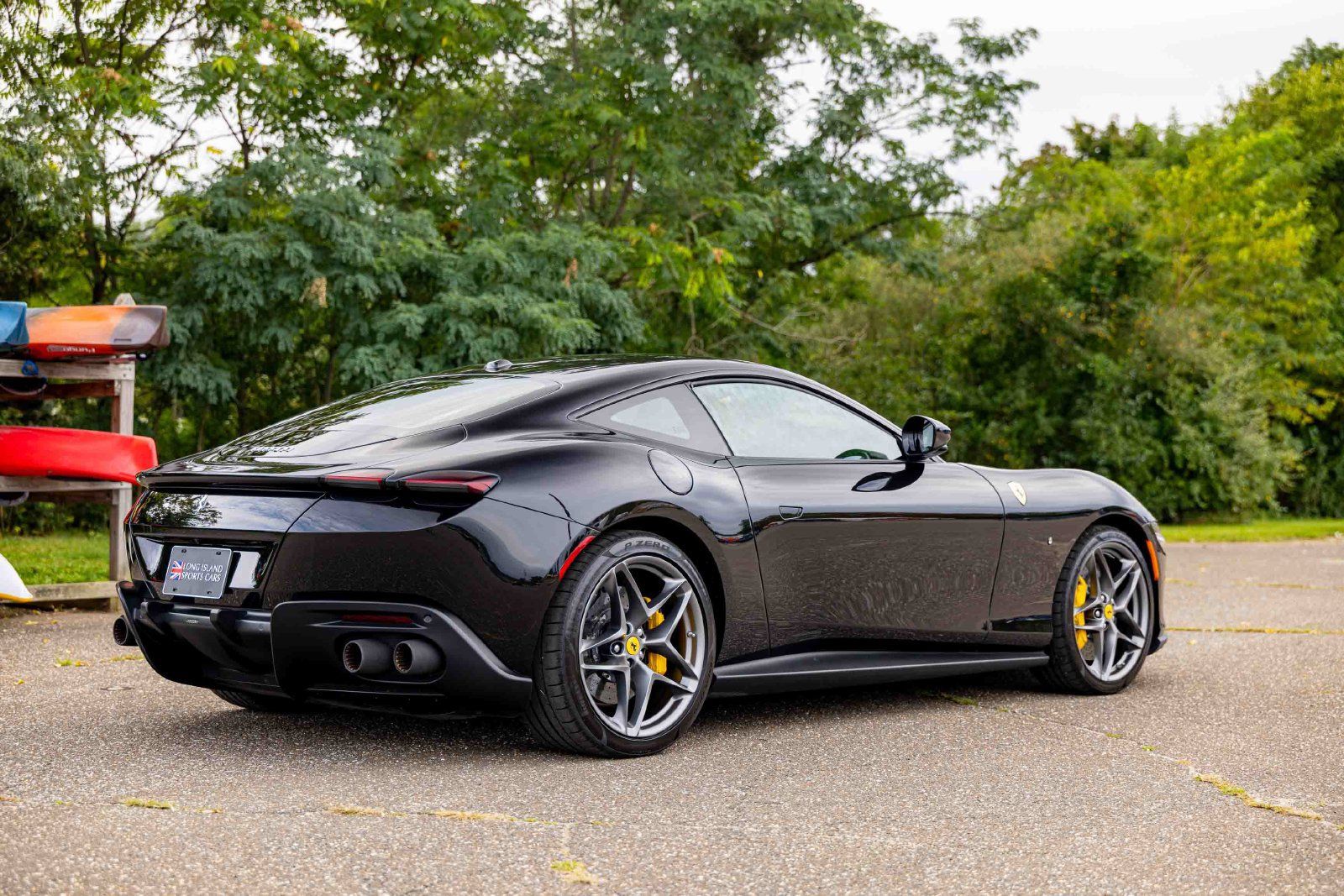 Used 2022 Ferrari Roma RWD image 4