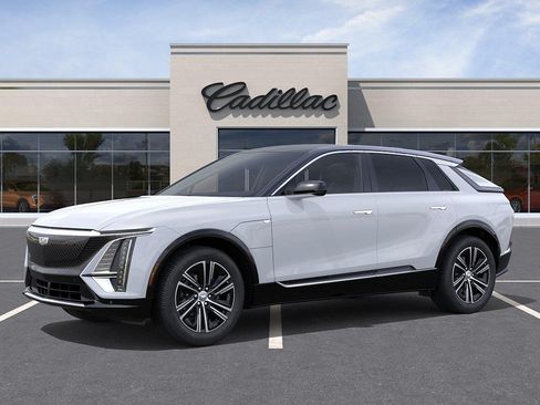New 2027 Cadillac Lyriq Premium Luxury RWD image 2